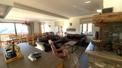 Spacious 6 bedroom Apartment for sale with panoramic view and countryside view in Les Arcs, Rhone-Alpes