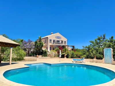 7 bedroom Villa for sale with countryside view with Income Potential in Olhao, Algarve