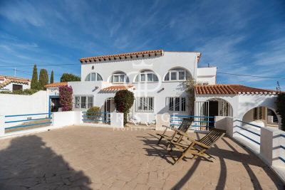Authentic 3 bedroom Villa for sale with sea view in Mojacar, Andalucia