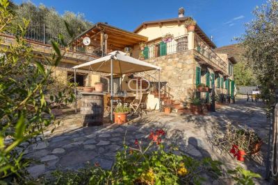 3 bedroom Villa for sale with Income Potential in Castellaro, Liguria