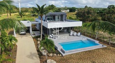 Immaculate 4 bedroom Villa for sale with sea view in Holetown, Saint James