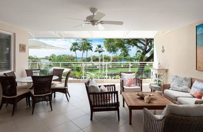 Beachfront 3 bedroom Apartment for sale with sea view in Christ Church, Christ Church