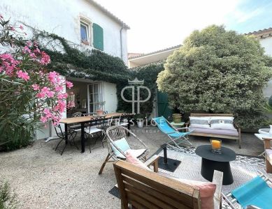 Bright 3 bedroom House for sale in Le Bois Plage en Re, Poitou-Charentes