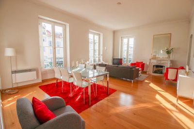 Authentic 3 bedroom Apartment for sale in Nice, Cote d'Azur French Riviera