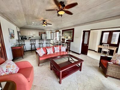 Spacious 2 bedroom Apartment for sale in Saint James, Saint James