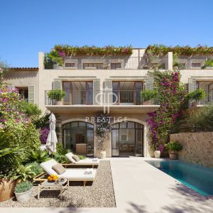 Luxury 3 bedroom Townhouse for sale with panoramic view in Santa Maria del Cami, Mallorca