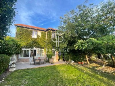 7 bedroom house for sale, Barbezieux Saint Hilaire, Charente, Nouvelle Aquitaine