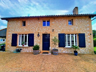 4 bedroom house for sale, Lauzun, Lot et Garonne 47, Nouvelle Aquitaine