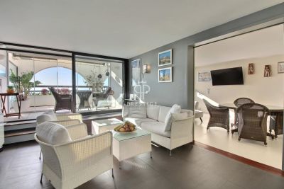 Bright 2 bedroom Apartment for sale with panoramic view and sea view in Cannes, Cote d'Azur French Riviera