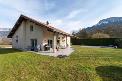 Lovingly Maintained 4 bedroom House for sale with countryside view and panoramic view in Alex, Rhone-Alpes