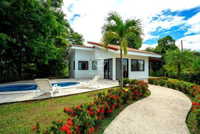 Turn Key 2 bedroom Villa for sale with sea view in Playa Lagarto, Pacific Coast