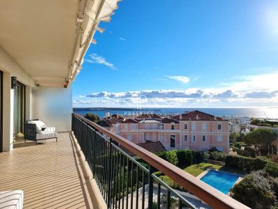 Immaculate 4 bedroom Apartment for sale with panoramic view and sea view in Californie, Cannes, Cote d'Azur French Riviera