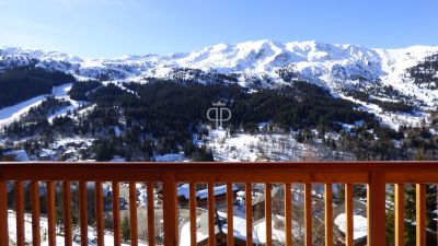 Bright 3 bedroom Apartment for sale with countryside view and panoramic view in Meribel, Rhone-Alpes