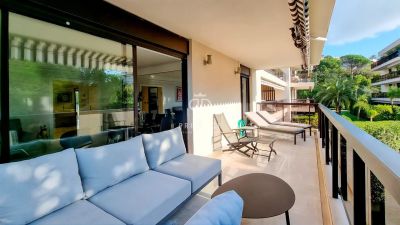 Bright Apartment for sale in Montrose, Cannes, Cote d'Azur French Riviera