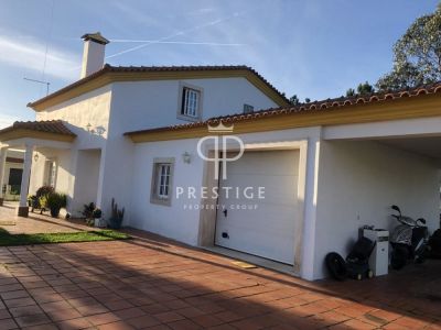 Authentic 4 bedroom Villa for sale in Nadadouro, Foz do Arelho, Central Portugal