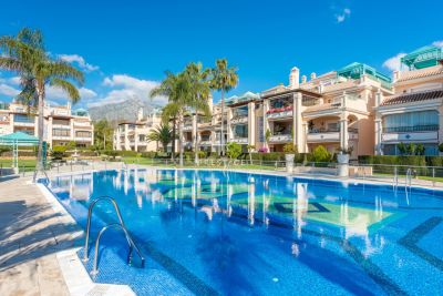 Bright 2 bedroom Apartment for sale in Marbella, Andalucia