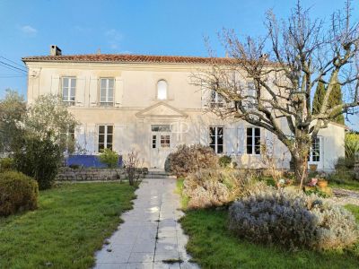 4 bedroom House for sale with Income Potential in Sainte Severe, Cognac, Poitou-Charentes