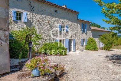 Character 6 bedroom House for sale with countryside view in Sainte Foy la Grande, Aquitaine