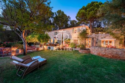 Character 3 bedroom Farmhouse for sale with panoramic view and countryside view in S'Arraco, Mallorca