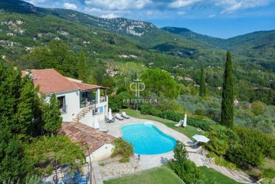 Character 5 bedroom House for sale with panoramic view and countryside view in Bargemon, Cote d'Azur French Riviera