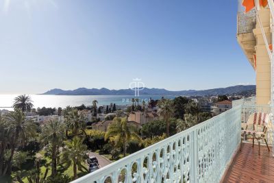 Bright 3 bedroom Apartment for sale with panoramic view and sea view in Californie, Cannes, Cote d'Azur French Riviera