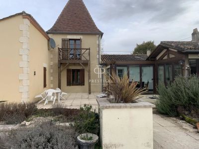 Character 11 bedroom House for sale with countryside view in Monestier, Aquitaine