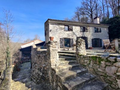 Refurbished 5 bedroom House for sale with lake or river view and countryside view in Puivert, Languedoc-Roussillon