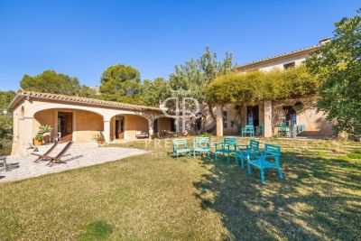 Character 5 bedroom Farmhouse for sale with countryside view and panoramic view in Andratx, Mallorca