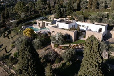 High Specification 4 bedroom House for sale with panoramic view and countryside view in Grasse, Cote d'Azur French Riviera