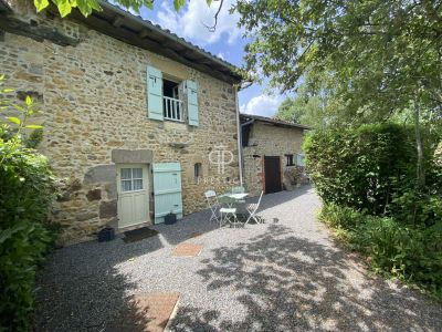 Refurbished 9 bedroom House for sale with countryside view in Chasseneuil sur Bonnieure, Poitou-Charentes