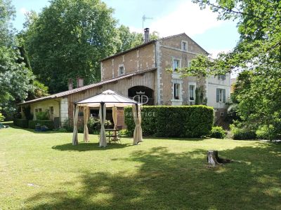 Character 5 bedroom House for sale with lake or river view and countryside view in Villetoureix, Aquitaine