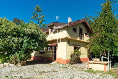 Quiet 4 bedroom Villa for sale with countryside view and panoramic view in Azeitao, Alentejo Southern Portugal