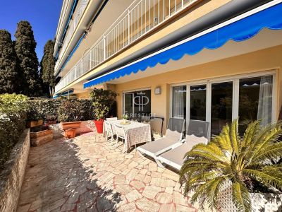 Bright 2 bedroom Ground Floor Apartment for sale with sea view and countryside view in Menton, Cote d'Azur French Riviera