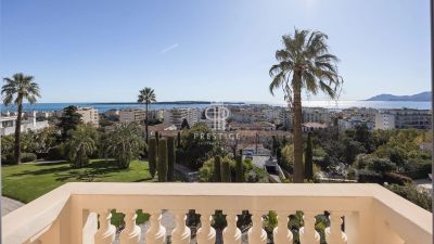 Stylish 4 bedroom Apartment for sale with sea view and panoramic view in Cannes, Cote d'Azur French Riviera