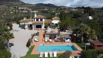 Income Producing 5 bedroom Villa for sale with countryside view in Antequera, Andalucia