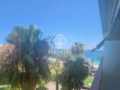 Bright 2 bedroom Apartment for sale with sea view in La Croisette, Cannes, Cote d'Azur French Riviera