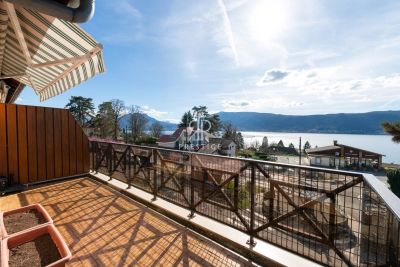 Bright 4 bedroom Apartment for sale with panoramic view and lake or river view in Veyrier du Lac, Rhone-Alpes