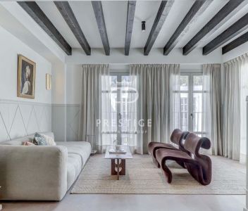 Refurbished 2 bedroom Penthouse Apartment for sale in Born, Palma, Mallorca