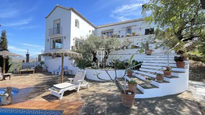 4 bedroom House for sale with countryside view with Income Potential in Coin, Andalucia