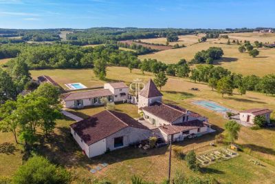 11 bedroom House for sale with countryside view with Income Potential in Tournon d'Agenais, Nouvelle Aquitaine