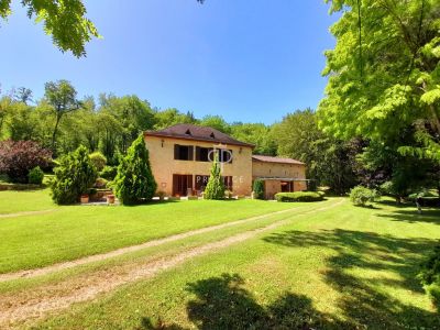 Character 4 bedroom House for sale with countryside view in Beaumontois en Perigord, Nouvelle Aquitaine