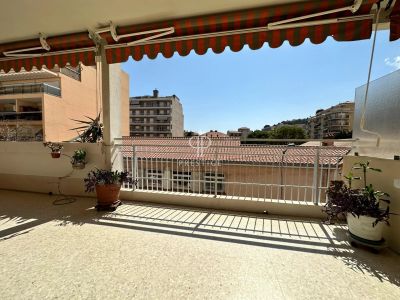 Immaculate 1 bedroom Apartment for sale in Menton, Provence Alpes Cote d'Azur