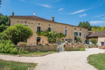 11 bedroom House for sale with countryside view with Income Potential in Monflanquin, Nouvelle Aquitaine