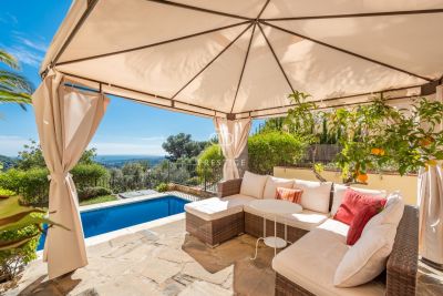 Lovingly Maintained 3 bedroom Villa for sale with sea view and countryside view in Sierra Blanca, Marbella, Andalucia