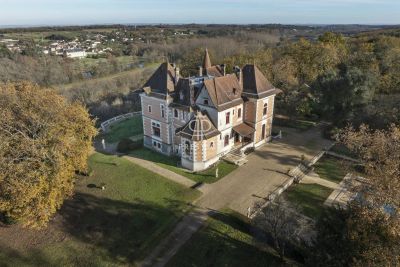 Character 11 bedroom Chateau for sale with panoramic view and countryside view in Cognac, Nouvelle Aquitaine