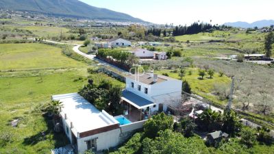 4 bedroom Villa for sale with countryside view with Income Potential in Alhaurin el Grande, Andalucia