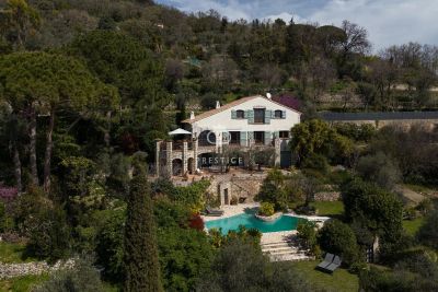 Beautiful 5 bedroom House for sale with countryside view in Chateauneuf Grasse, Provence Alpes Cote d'Azur