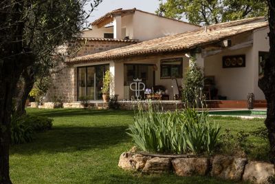 Immaculate 5 bedroom House for sale with countryside view in Opio, Provence Alpes Cote d'Azur