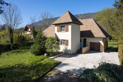 Character 3 bedroom House for sale with lake or river view and countryside view in Sevrier, Auvergne Rhone Alpes