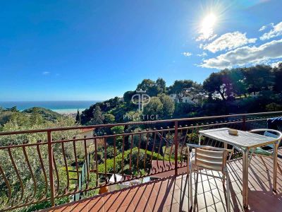 Immaculate 3 bedroom Apartment for sale with sea view in Bordighera, Liguria